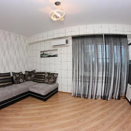 Geräumige Wohnung mit Sofas und Betten Giebichenstein