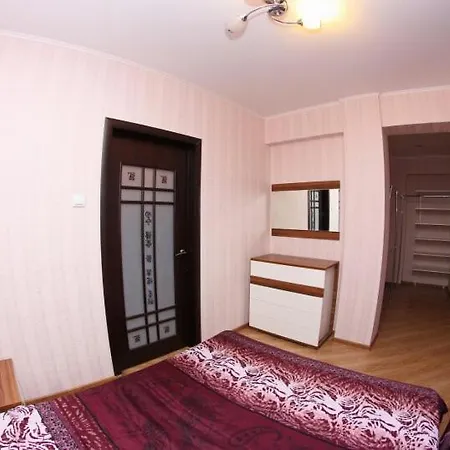 Apartment Geräumige Wohnung mit Sofas und Betten *