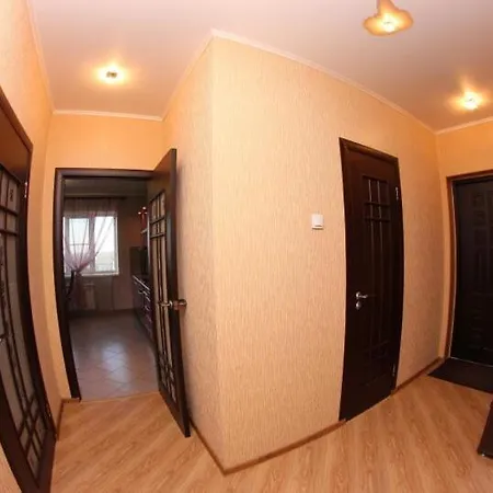 Geräumige Wohnung mit Sofas und Betten * Giebichenstein