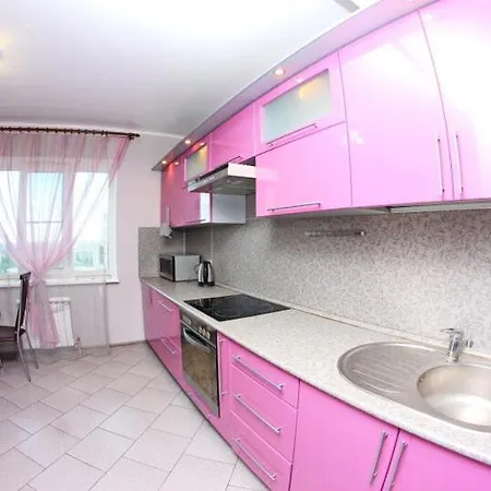 Apartment Geräumige Wohnung mit Sofas und Betten *
