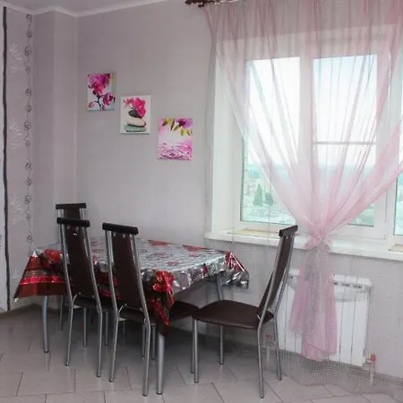 Apartment Geräumige Wohnung mit Sofas und Betten *